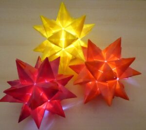 Bascetta-Sterne mittel rot-gelb-orange