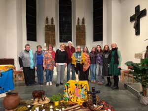 WGT 2026 „Kommt legt eure Last ab“ (Team in der Peter-Paul-Kirche, Bad Oldesloe)